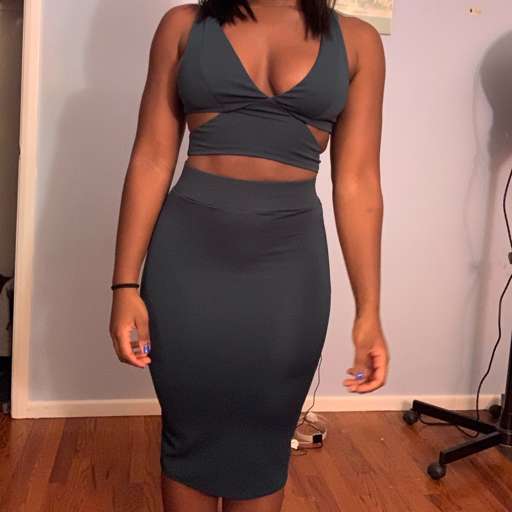 Two piece set